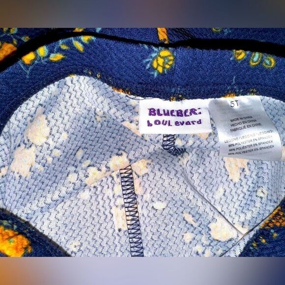 Girls floral leggings -  pretty leggings - size 5T - Picture 2 of 3